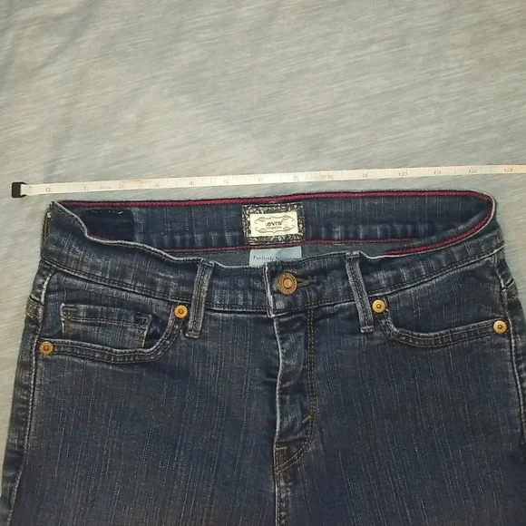 Levis perfectly slimming 512 capri - Picture 9 of 14